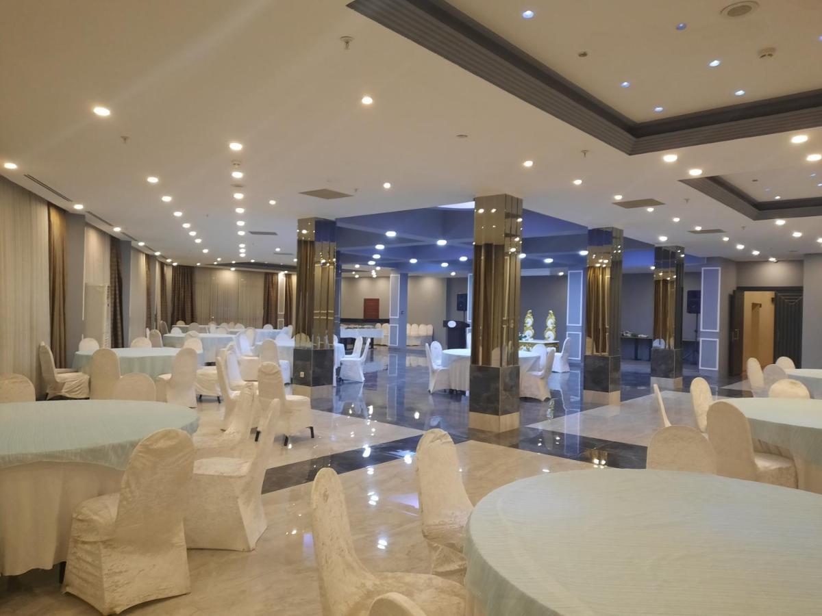 迪亚巴克尔广场酒店 外观 照片